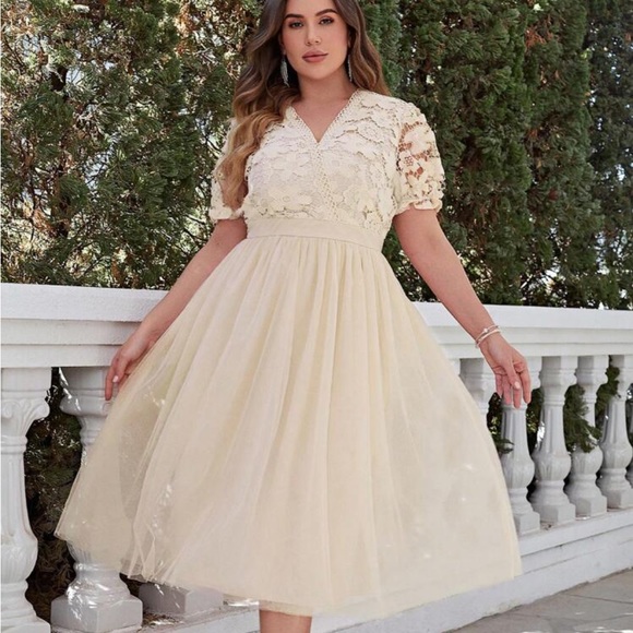 New wedding guest dress - Picture 2 of 3